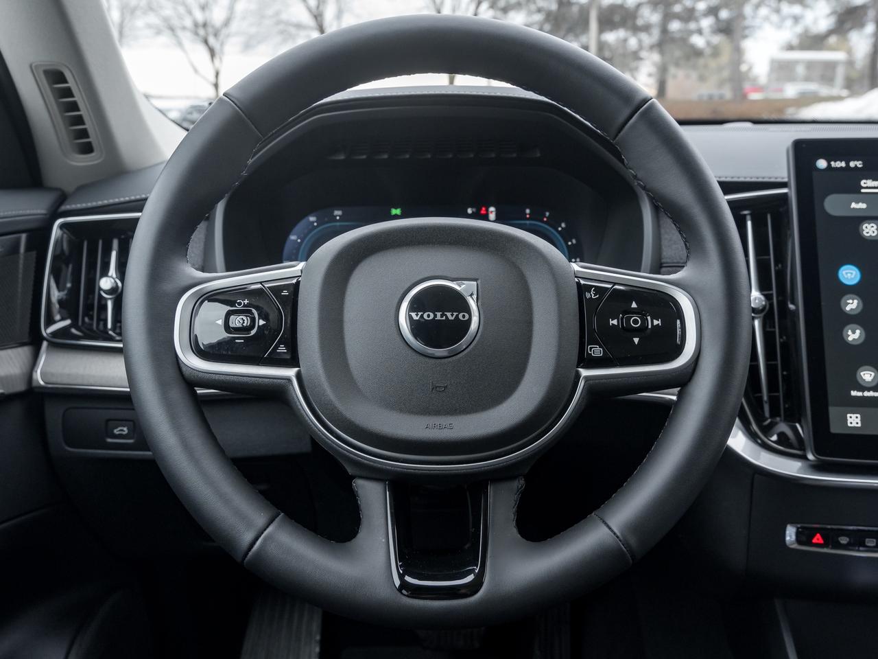 2025 Volvo XC90 2025.5 B6 AWD ULTRA Bright Theme 7-Seater  LOW KM Photo