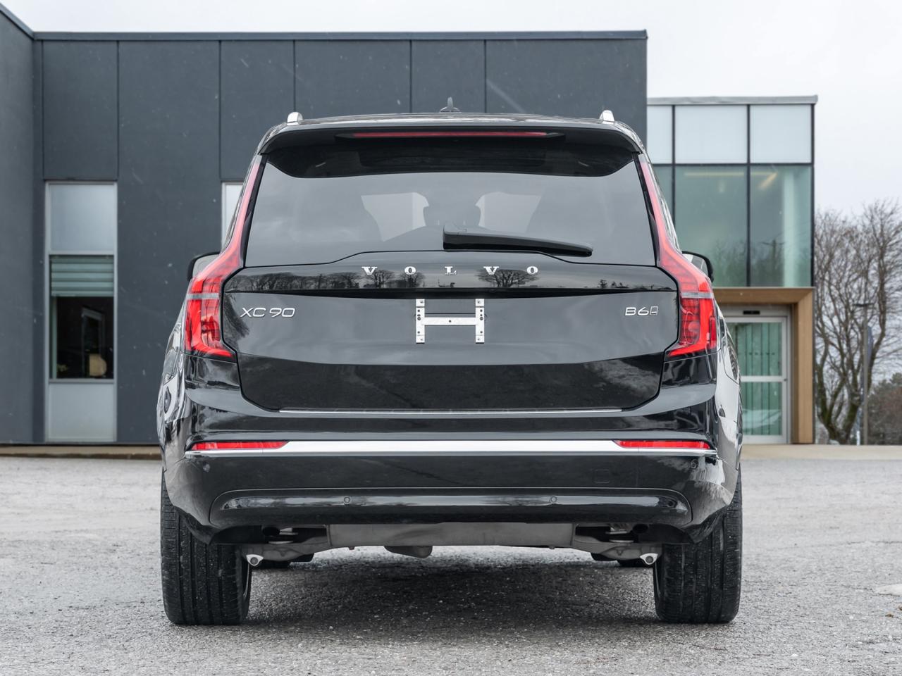 2025 Volvo XC90 2025.5 B6 AWD ULTRA Bright Theme 7-Seater  LOW KM Photo