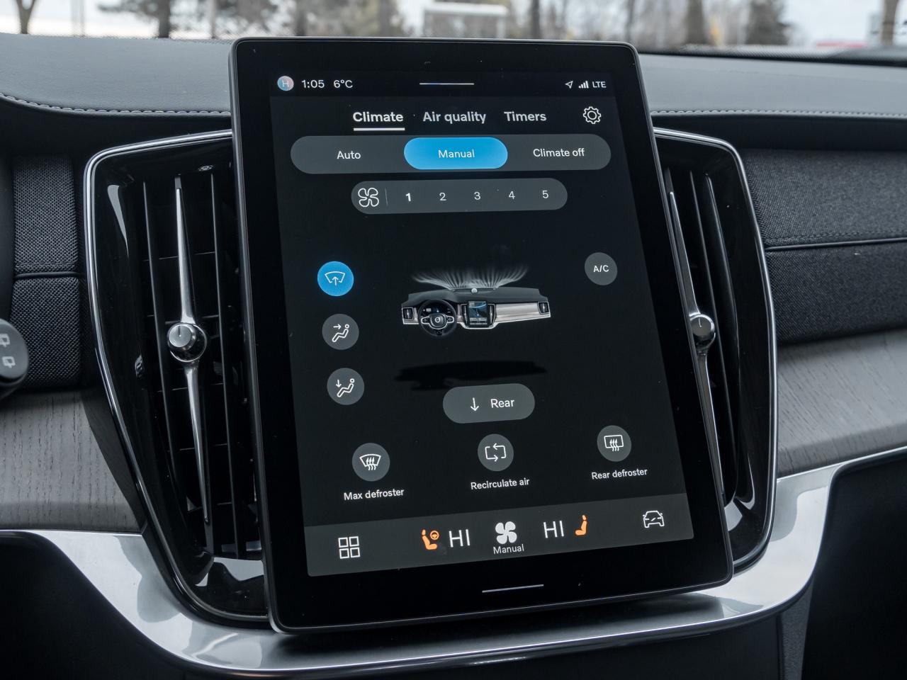 2025 Volvo XC90 2025.5 B6 AWD ULTRA Bright Theme 7-Seater  LOW KM Photo