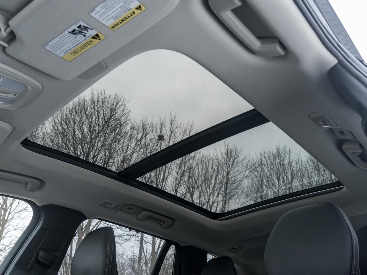 2025 Volvo XC90 2025.5 B6 AWD ULTRA Bright Theme 7-Seater  LOW KM Photo