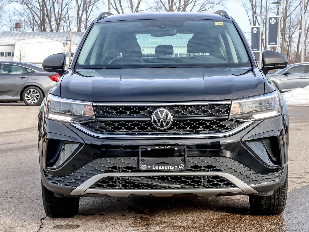 2024 Volkswagen Taos Trendline 4Motion Photo