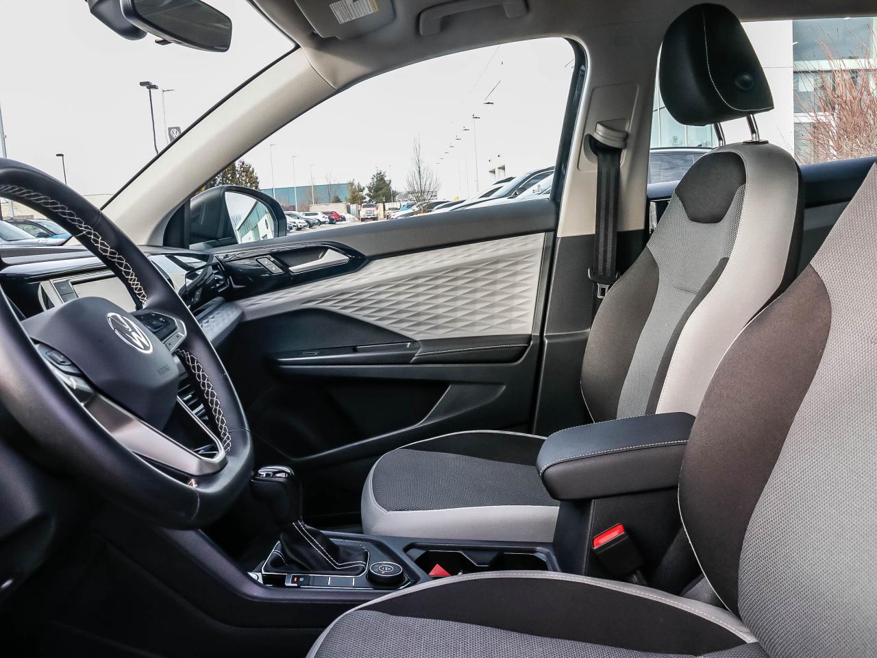 2024 Volkswagen Taos Trendline 4Motion Photo