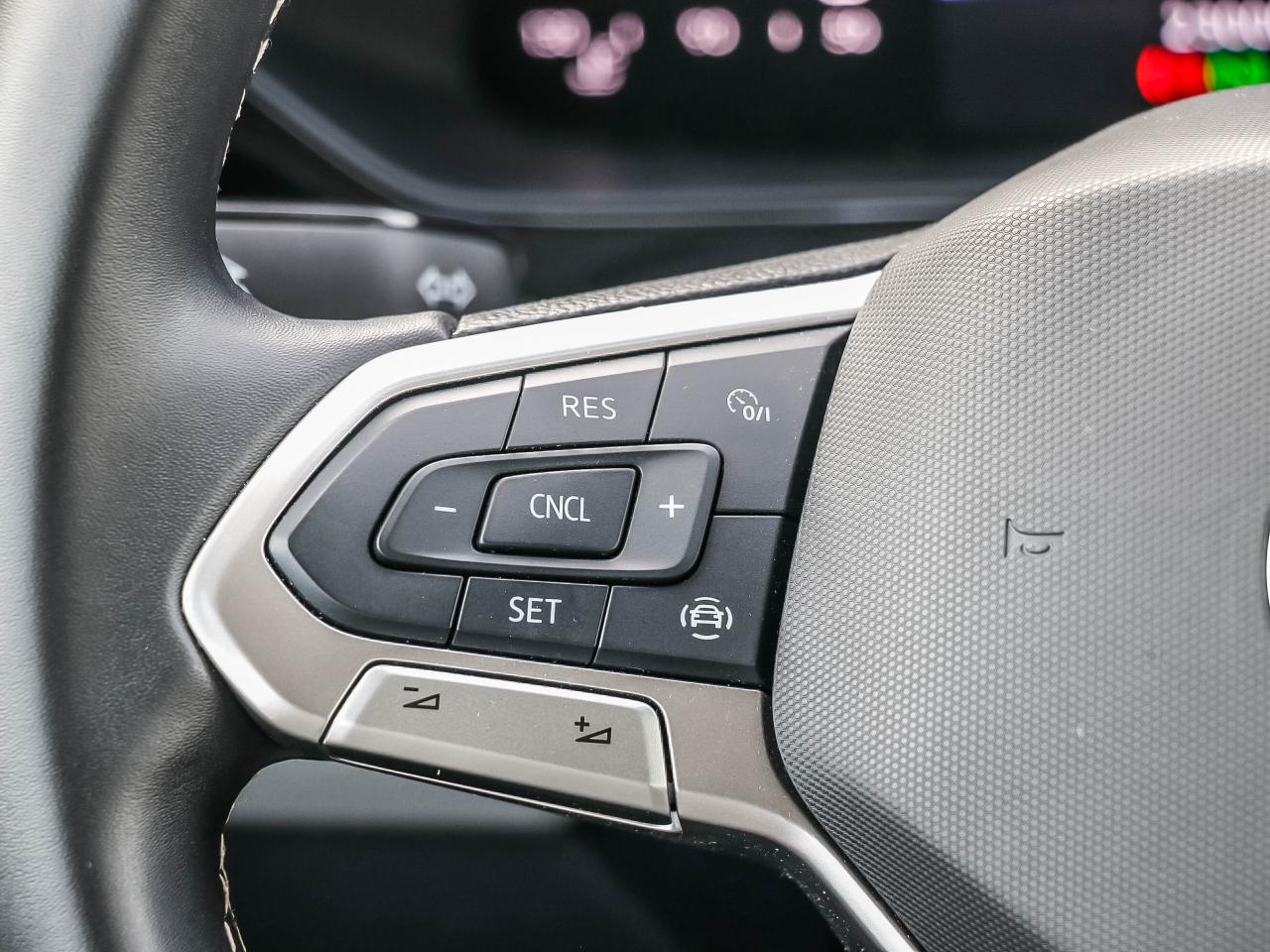 2024 Volkswagen Taos Trendline 4Motion Photo