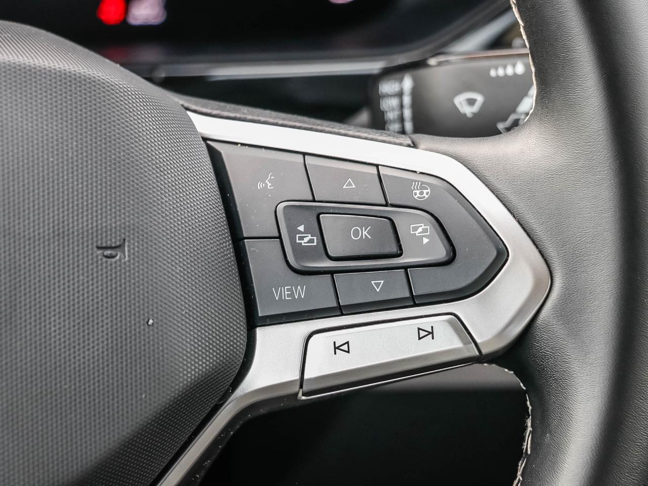 2024 Volkswagen Taos Trendline 4Motion Photo