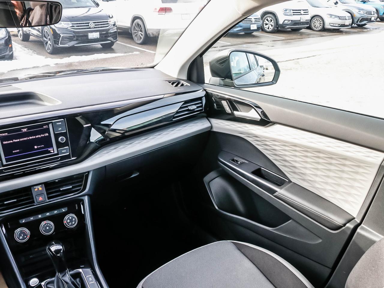 2024 Volkswagen Taos Trendline 4Motion Photo