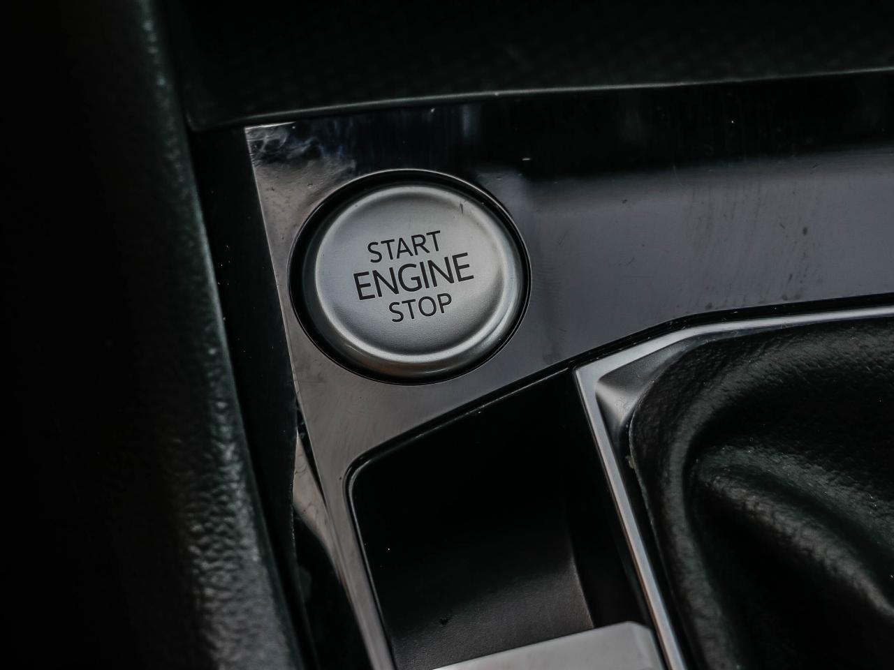 2024 Volkswagen Taos Trendline 4Motion Photo