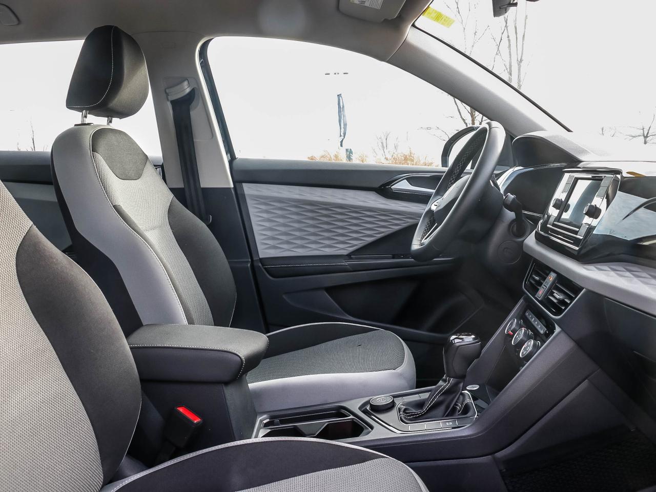 2024 Volkswagen Taos Trendline 4Motion Photo