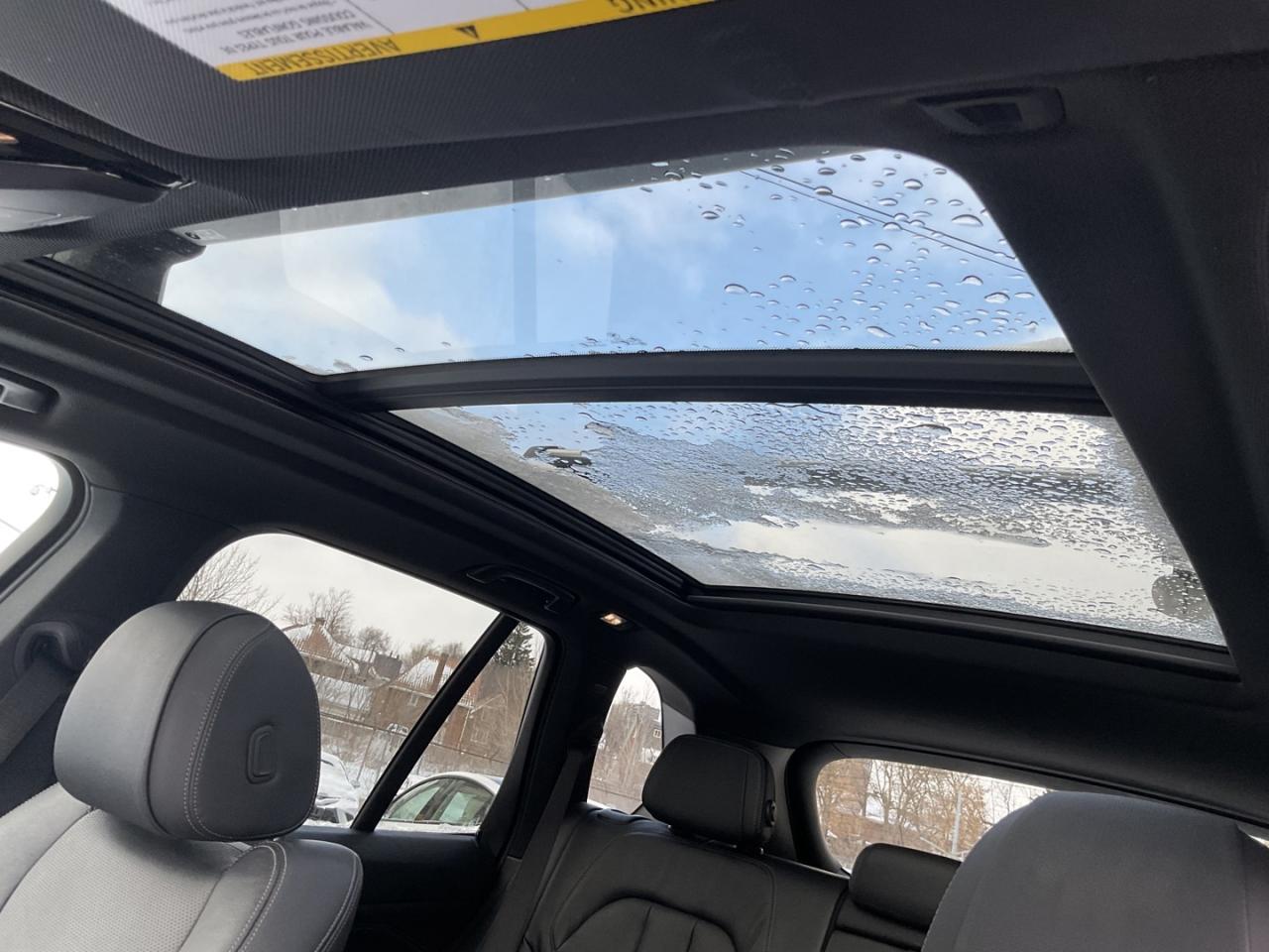 2019 BMW X5 xDrive40i - LTHR! NAV! BACK-UP CAM! BSM! PANO ROOF Photo