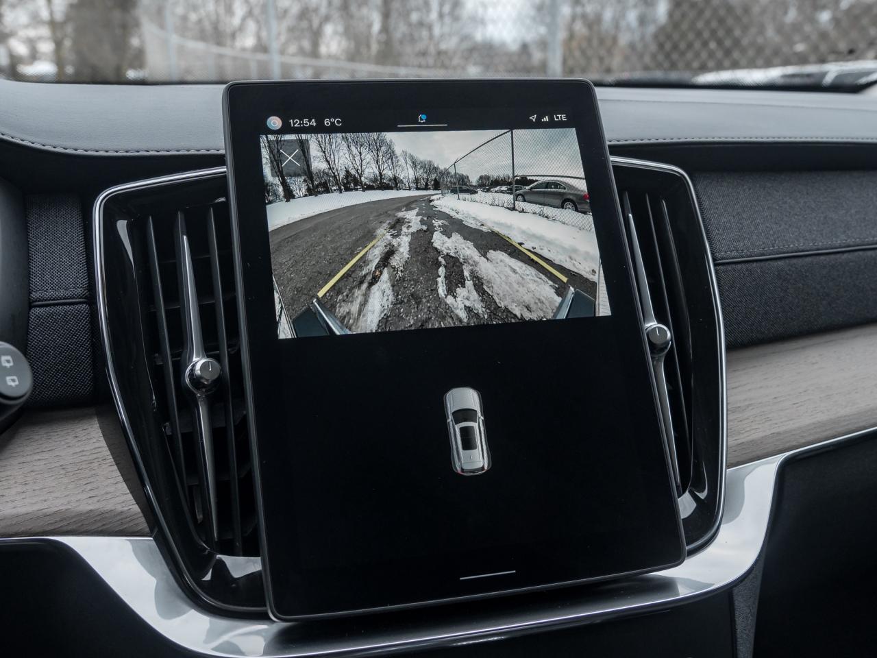 2025 Volvo XC90 2025.5 B6 AWD Plus 7-Seater SUPER LOW KM  LIKE NEW Photo