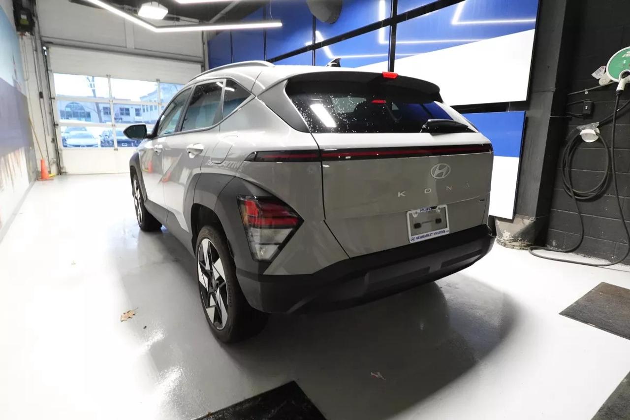 2025 Hyundai KONA PREFERRED SPORT   AWD   HEATED SEATS   HEATED WHEE Photo3