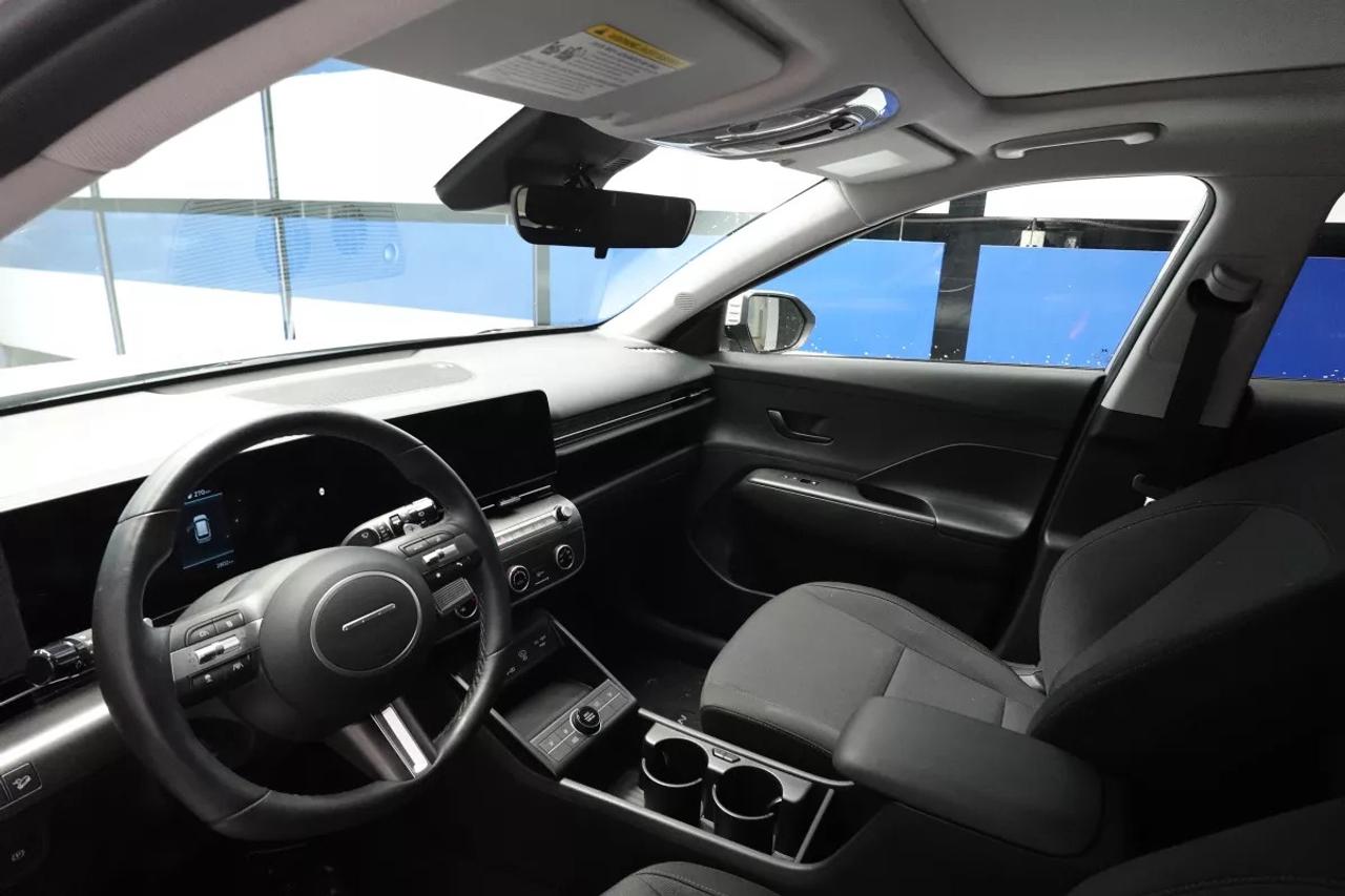 2025 Hyundai KONA PREFERRED SPORT   AWD   HEATED SEATS   HEATED WHEE Photo