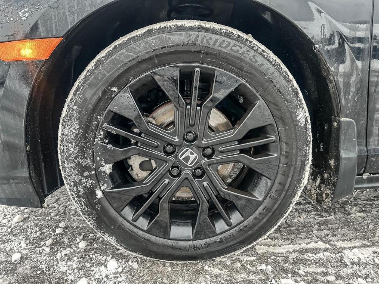 2025 Honda Odyssey Black Edition Photo