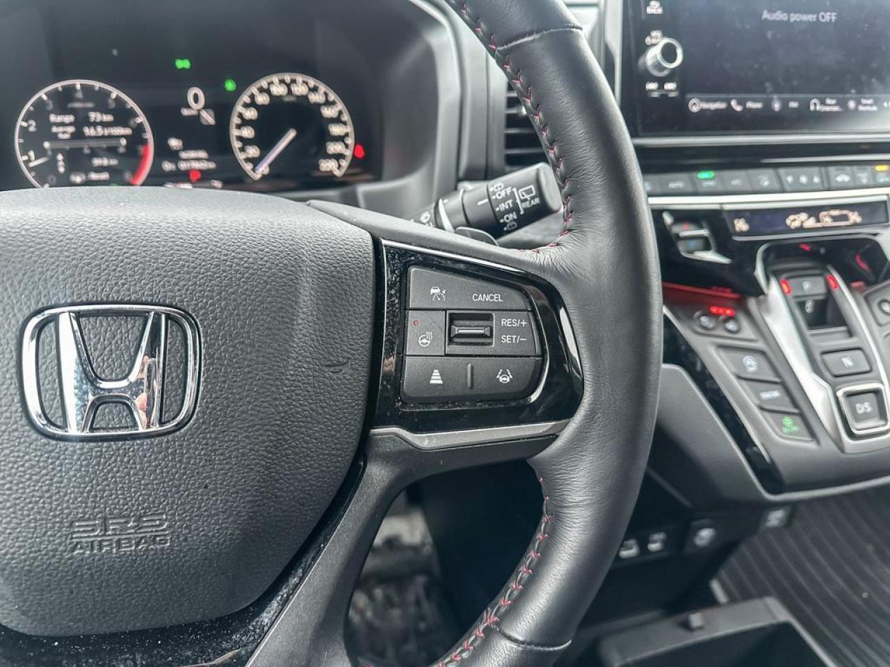 2025 Honda Odyssey Black Edition Photo