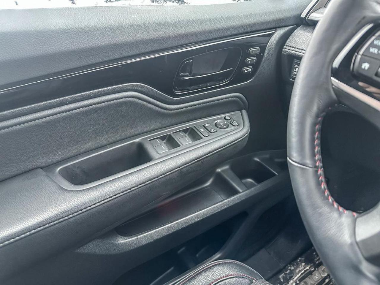 2025 Honda Odyssey Black Edition Photo