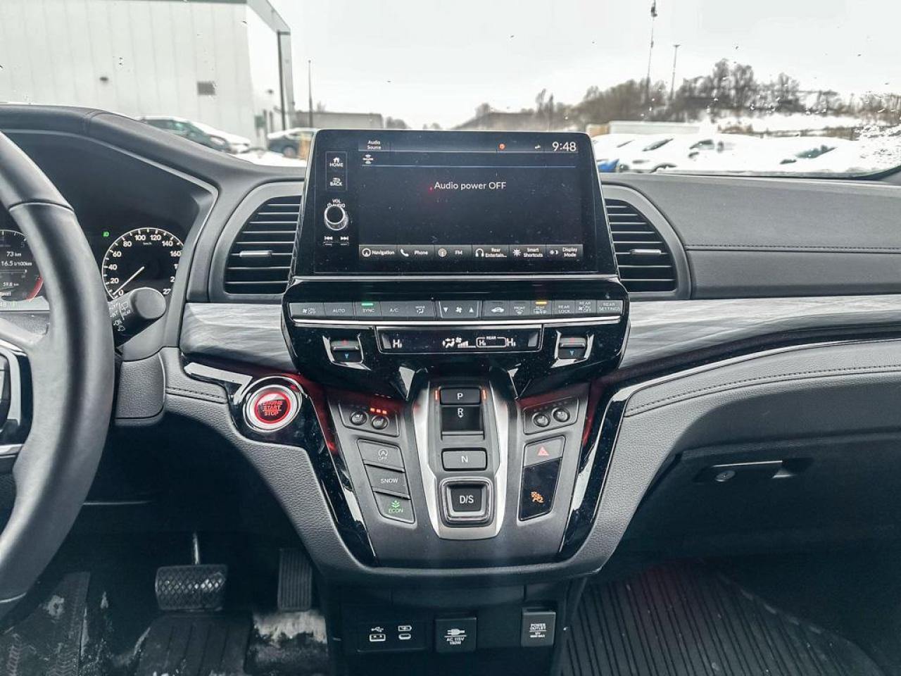 2025 Honda Odyssey Black Edition Photo