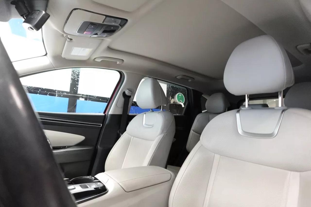 2022 Hyundai Tucson Hybrid ULTIMATE CALLIGRAPHY / / HTD COOL SEATS / POWERLIF Photo