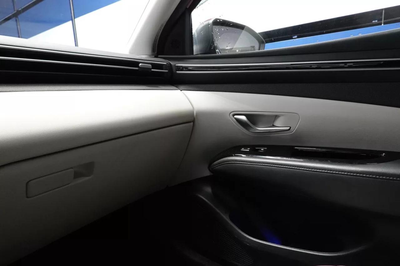 2022 Hyundai Tucson Hybrid ULTIMATE CALLIGRAPHY / / HTD COOL SEATS / POWERLIF Photo
