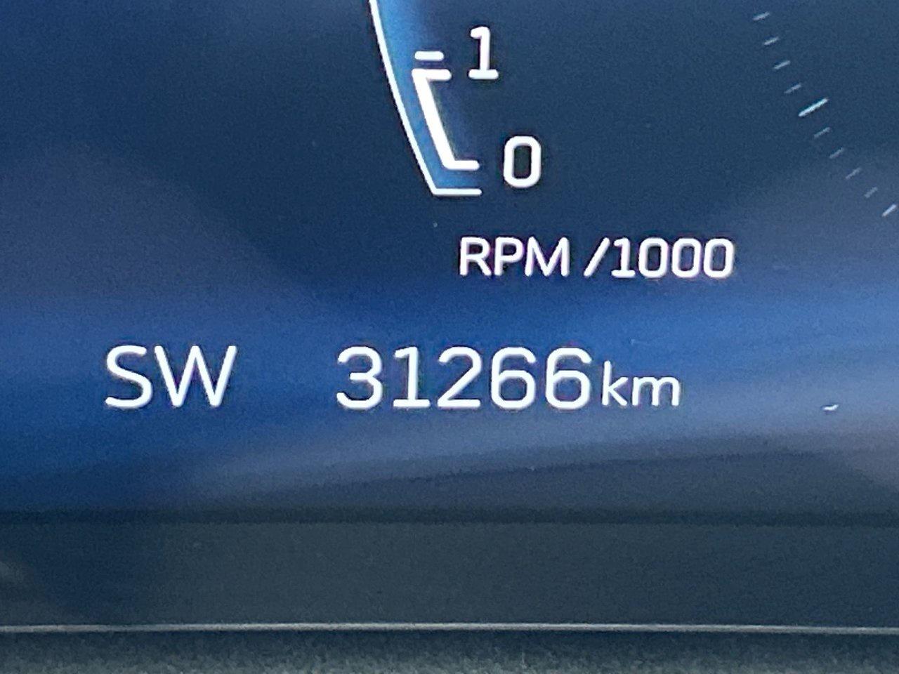 2024 Cadillac XT4 Sport Low KMS Rates from 4.99% Blind-Spot Photo