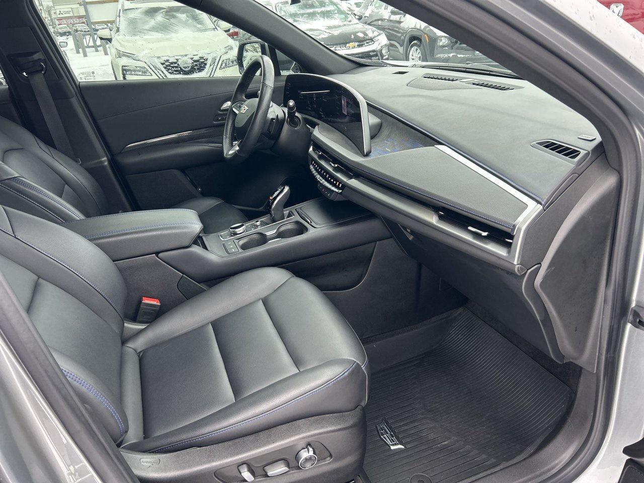 2024 Cadillac XT4 Sport Low KMS Rates from 4.99% Blind-Spot Photo