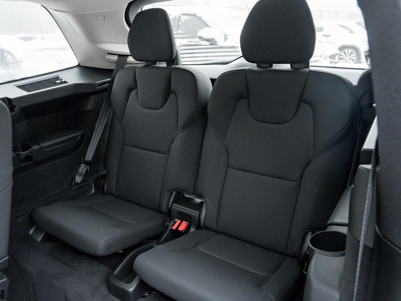 2025 Volvo XC90 2025.5 B6 AWD 7-Seater  HOLIDAY SPECIAL  20" ALLOY Photo