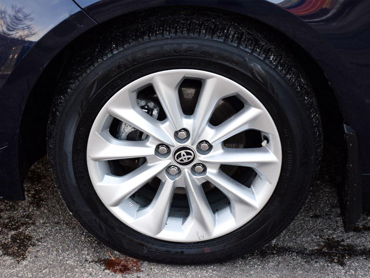 2020 Toyota Corolla XLE Finance Discount $1500 Applied Photo4