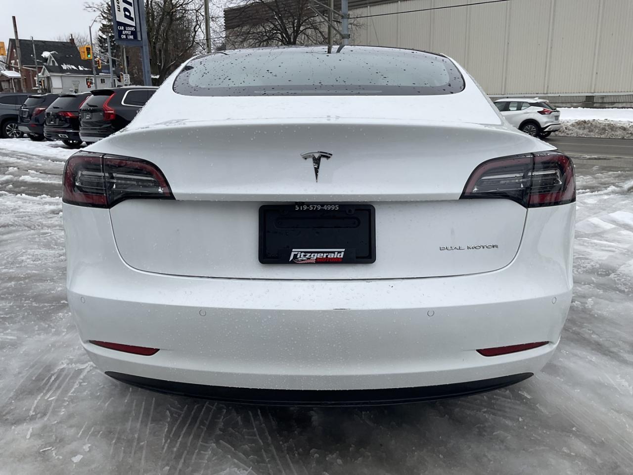 2022 Tesla Model 3 Long Range AWD - WHITE LEATHER! NAV! CAMERAS! Photo