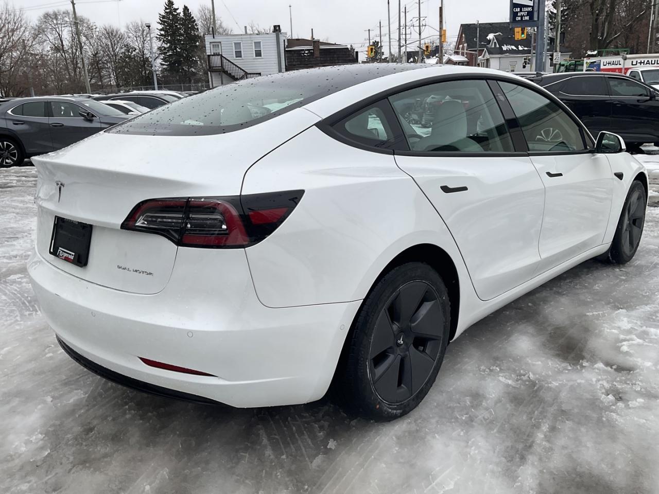 2022 Tesla Model 3 Long Range AWD - WHITE LEATHER! NAV! CAMERAS! Photo