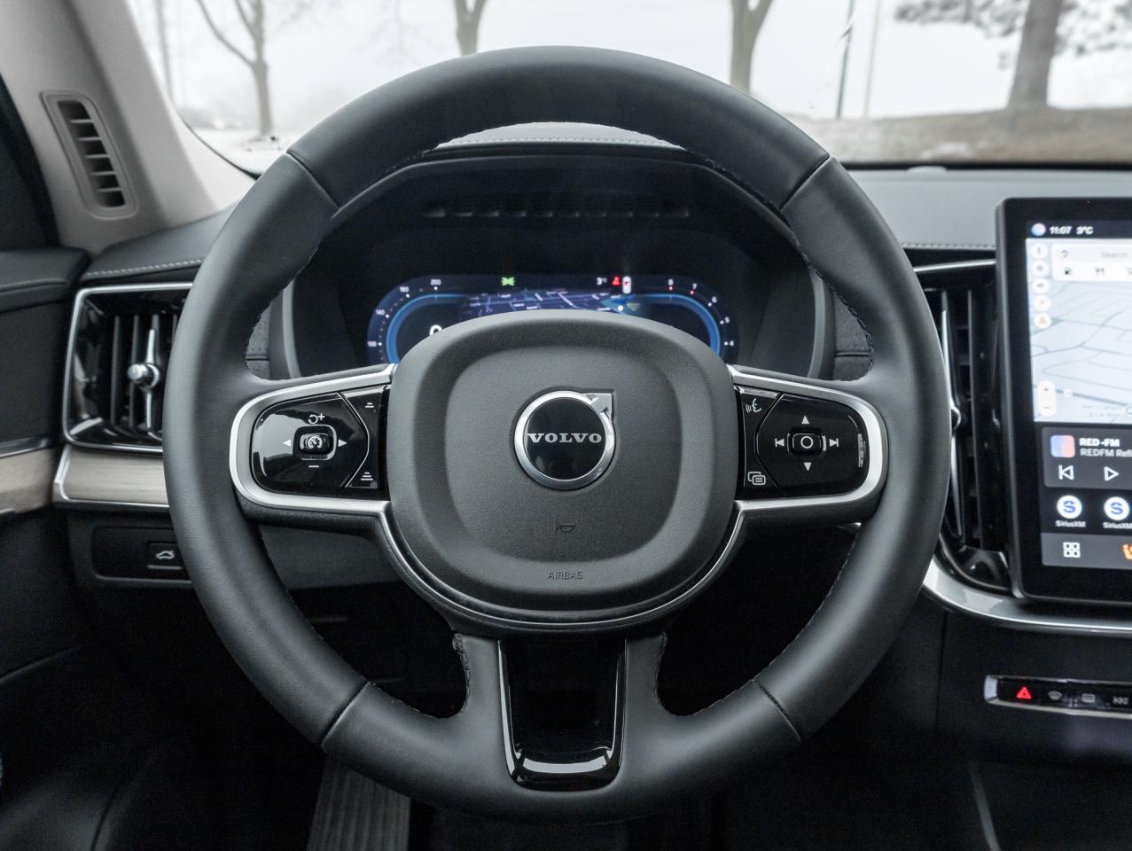 2025 Volvo XC90 2025.5 B6 AWD plus 7-Seater  CPO RATE fr 3.49%* Photo