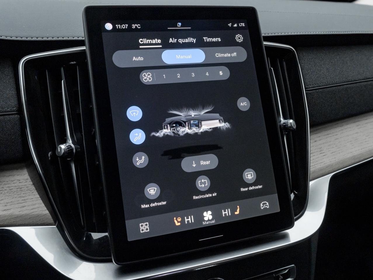 2025 Volvo XC90 2025.5 B6 AWD plus 7-Seater  CPO RATE fr 3.49%* Photo