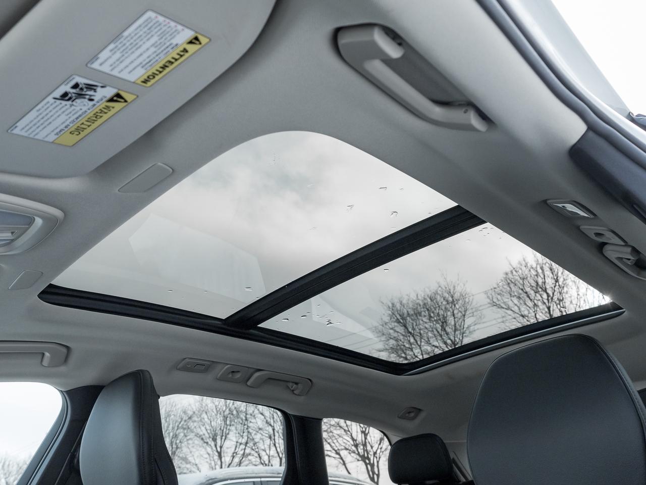 2025 Volvo XC60 B5 AWD Dark Theme  CPO RATE fr 3.49%* CLIMATE PACK Photo