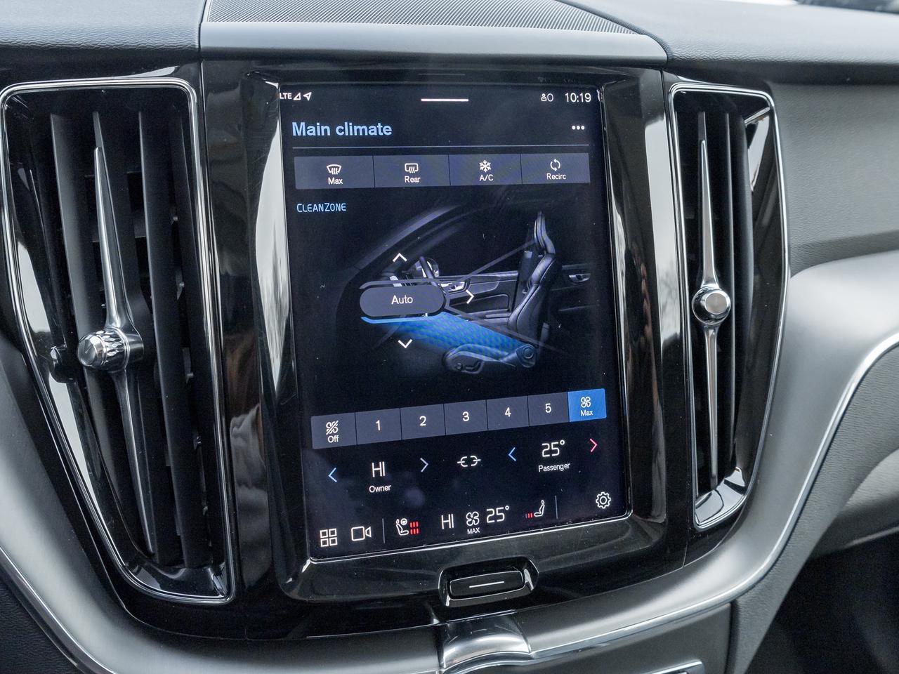 2025 Volvo XC60 B5 AWD Dark Theme  CPO RATE fr 3.49%* CLIMATE PACK Photo