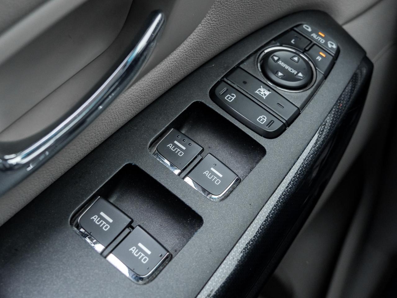 2019 Kia Sedona SX 8 SEATER APPLE CARPLAY ANDROID AUTO SAFETY CERT Photo