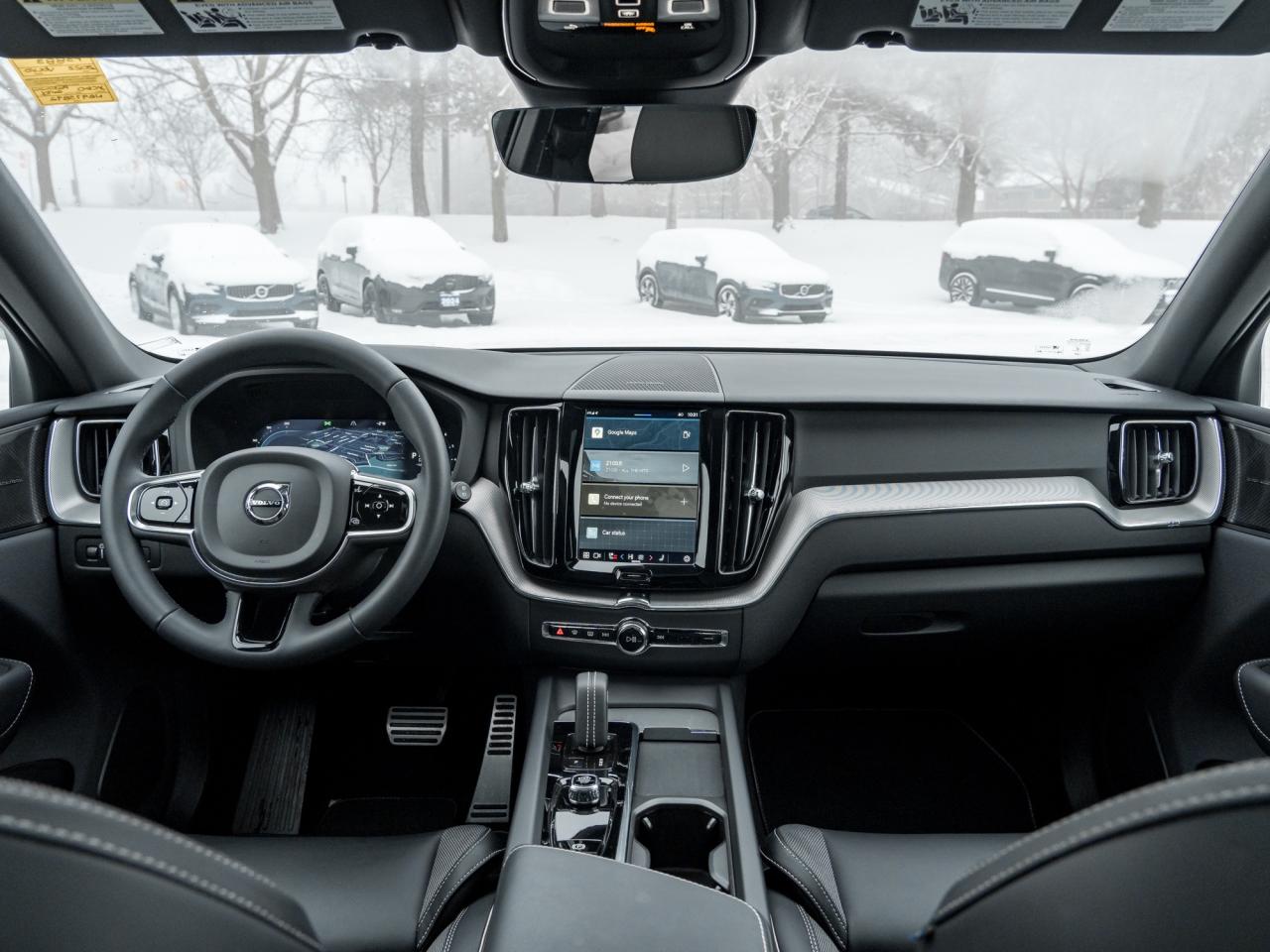 2022 Volvo XC60 B6 AWD R-Design  LOW KM  VOLVO CPO RATE fr 3.49%* Photo