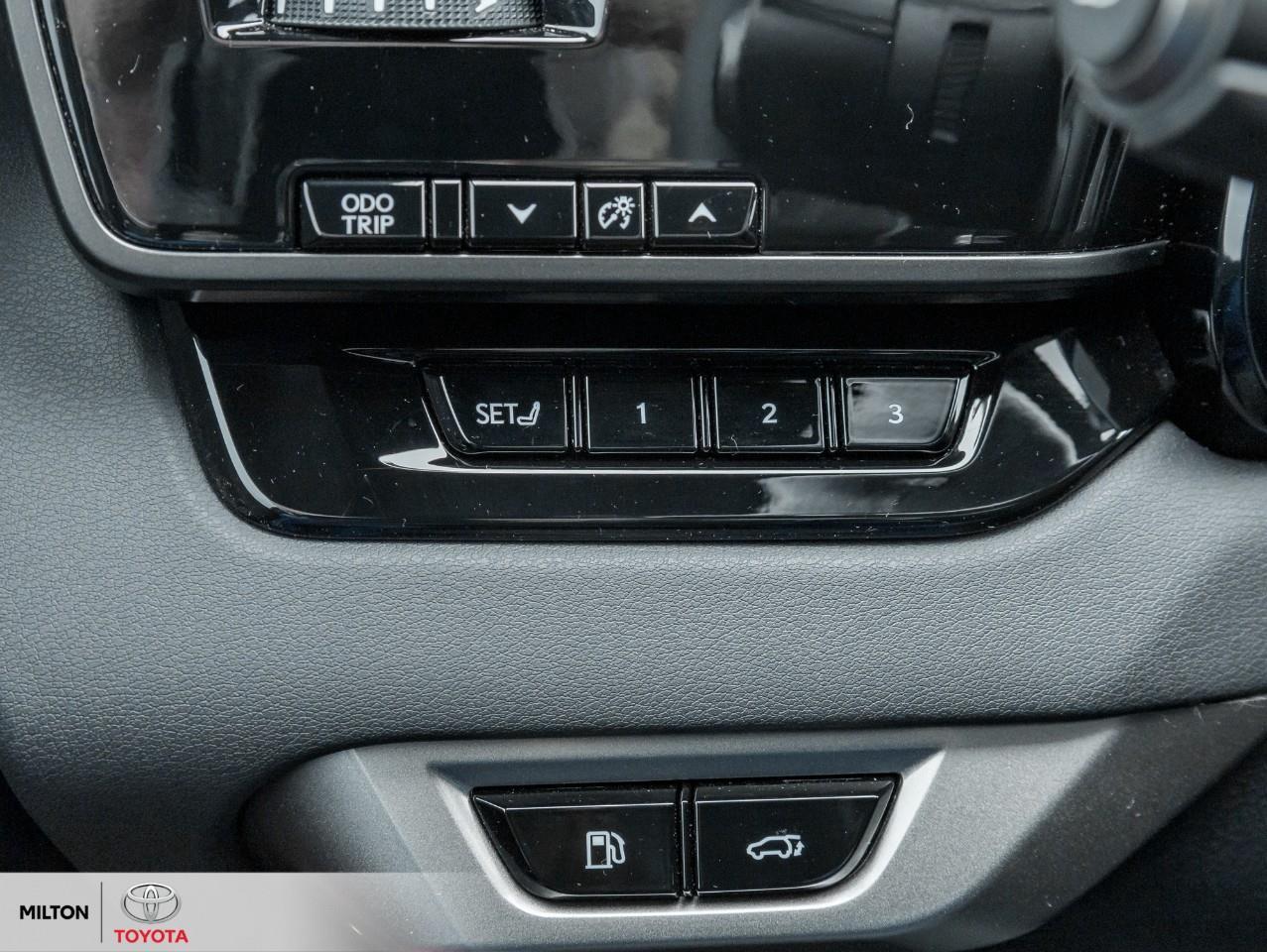 2023 Lexus RX 500H F SPORT SERIES 3 HYBRID PANORAMIC SUNROOF SURROUND Photo