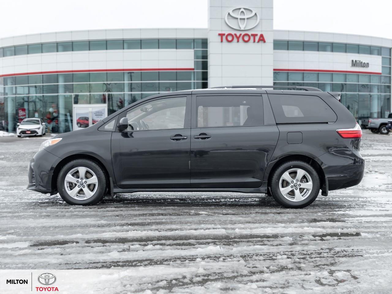 2018 Toyota Sienna HEATED SEATS POWER DRIVERS SEAT 8 PASSENGER BACKUP Photo