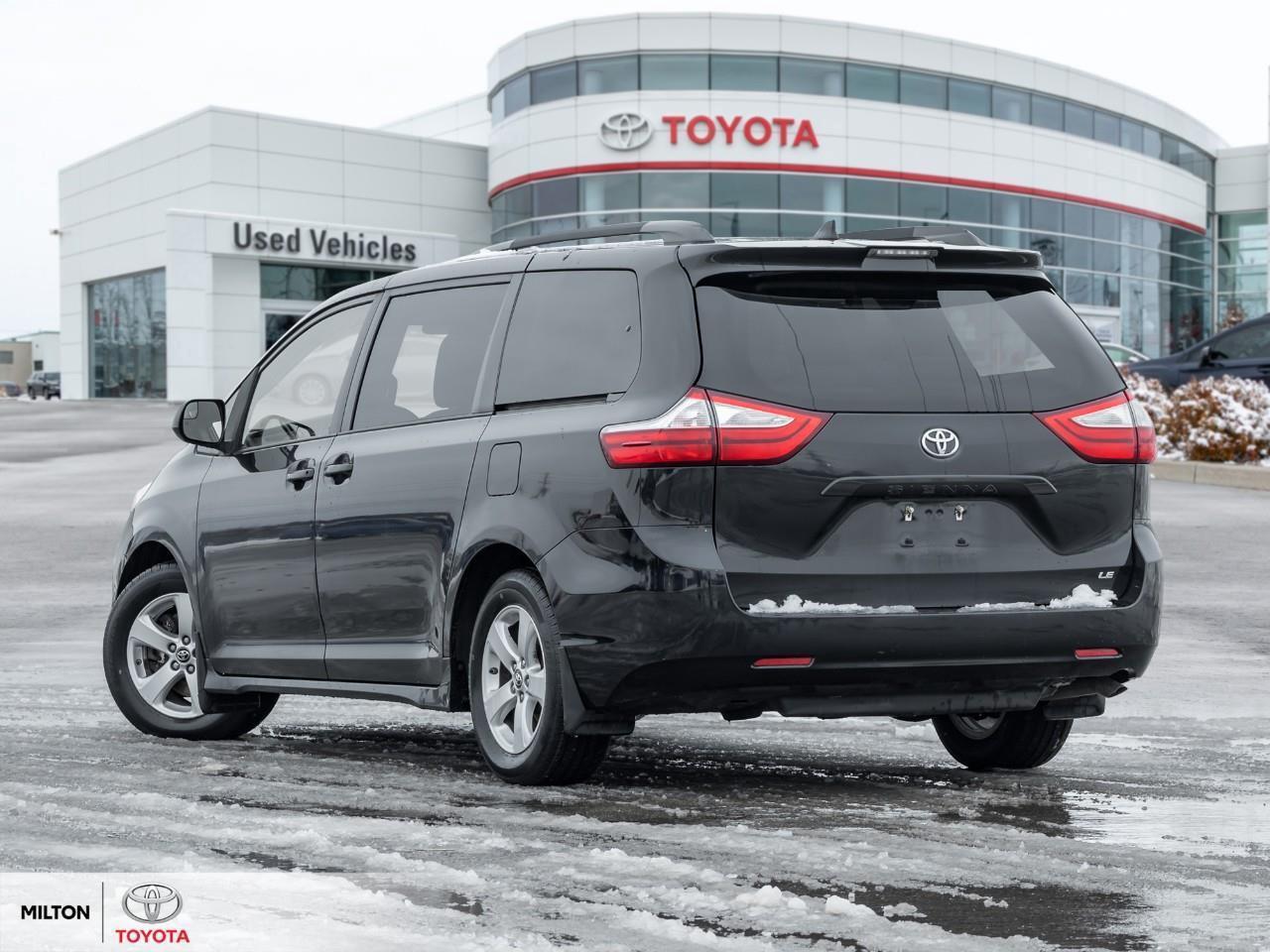 2018 Toyota Sienna HEATED SEATS POWER DRIVERS SEAT 8 PASSENGER BACKUP Photo