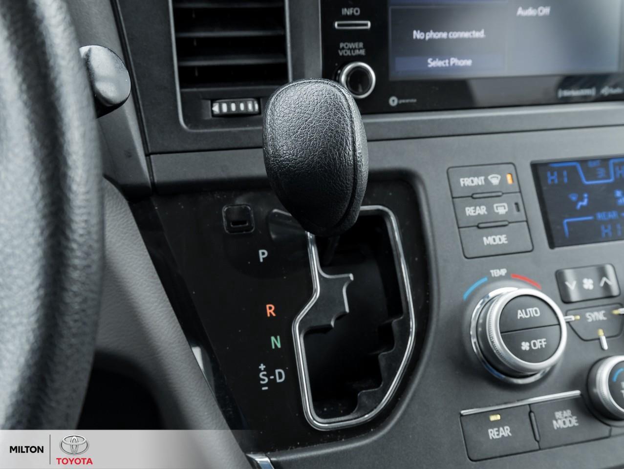 2018 Toyota Sienna HEATED SEATS POWER DRIVERS SEAT 8 PASSENGER BACKUP Photo