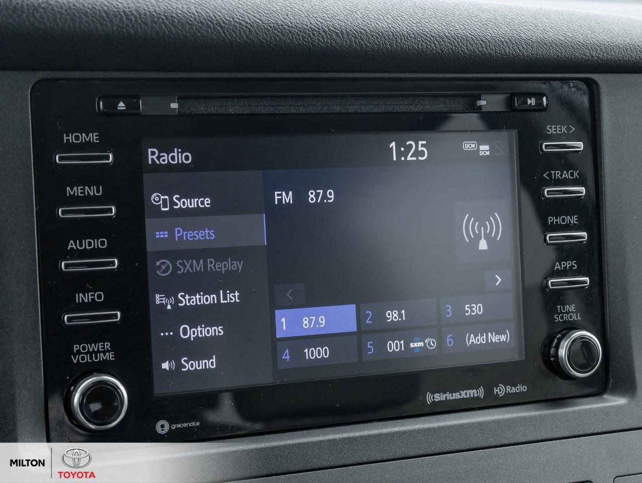 2018 Toyota Sienna HEATED SEATS POWER DRIVERS SEAT 8 PASSENGER BACKUP Photo