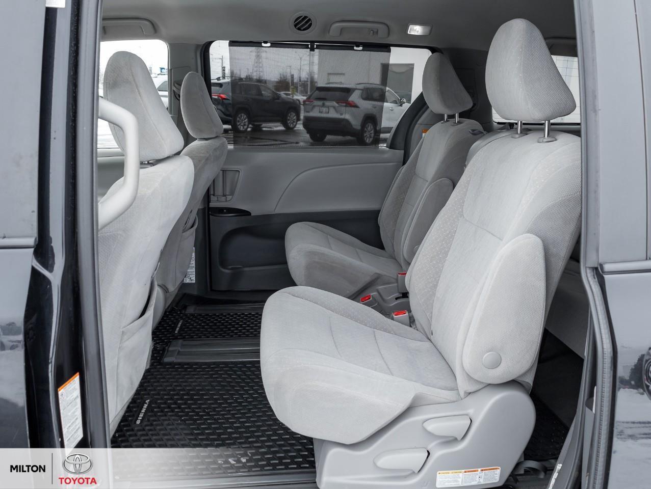 2018 Toyota Sienna HEATED SEATS POWER DRIVERS SEAT 8 PASSENGER BACKUP Photo