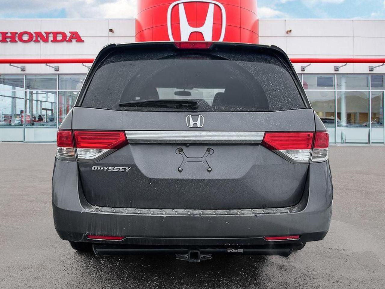 2016 Honda Odyssey EX Photo4