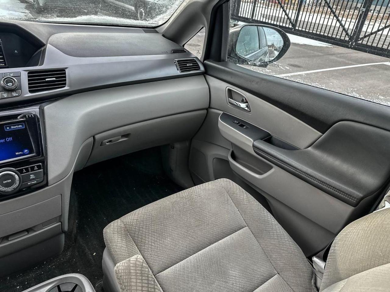 2016 Honda Odyssey EX Photo