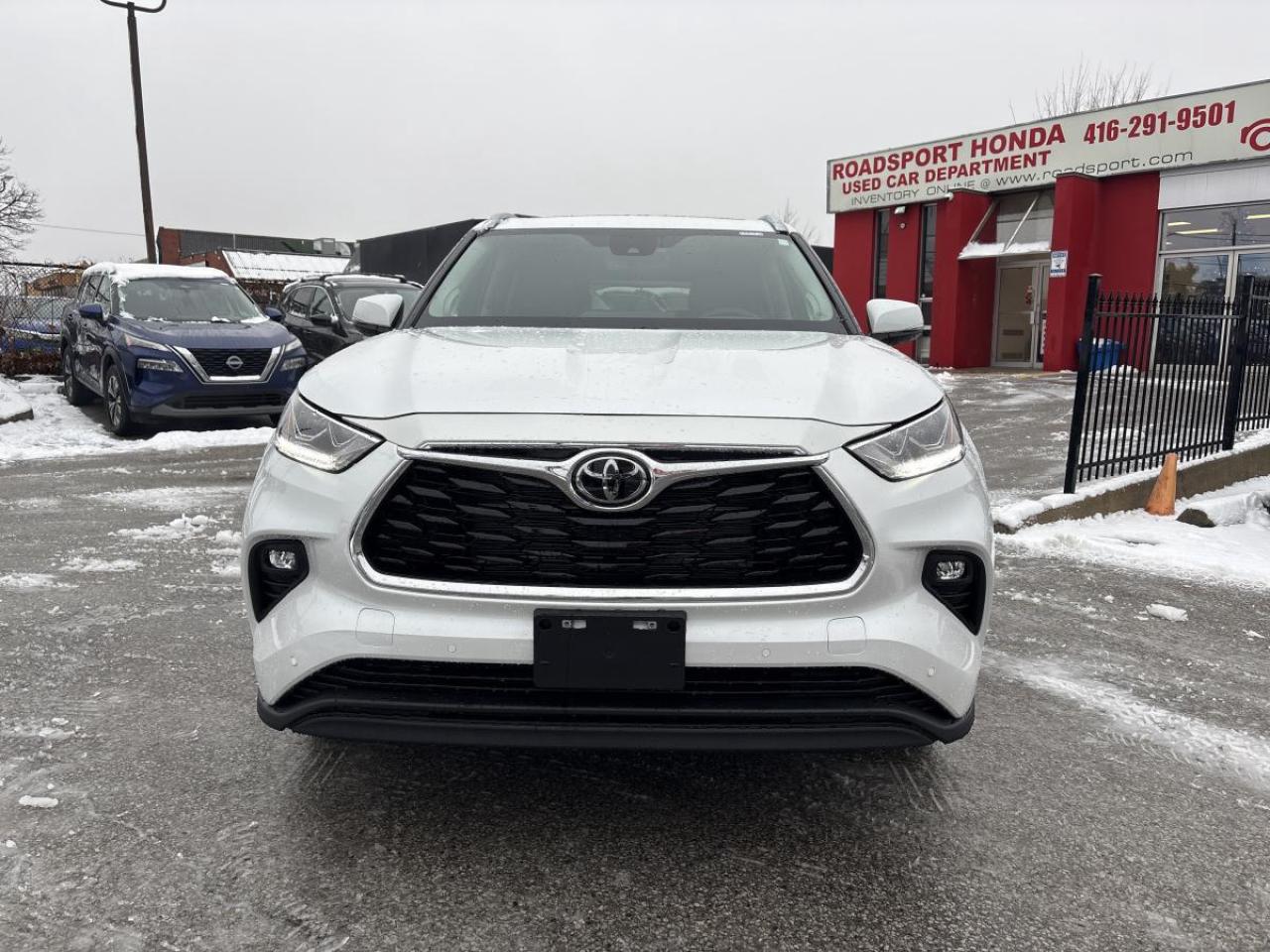 2026 Toyota Highlander Hybrid Limited Fully Loaded! Photo