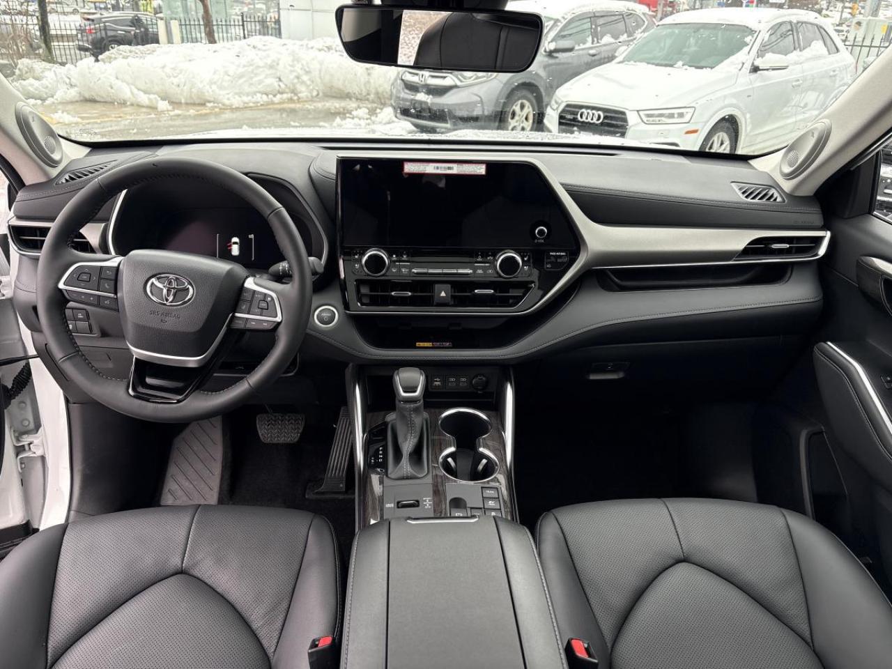 2026 Toyota Highlander Hybrid Limited Fully Loaded! Photo