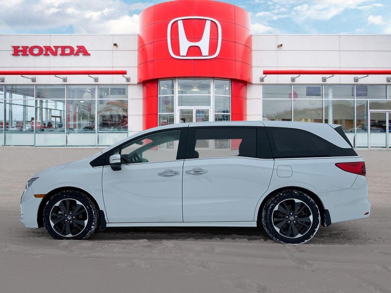 2024 Honda Odyssey Touring Photo2