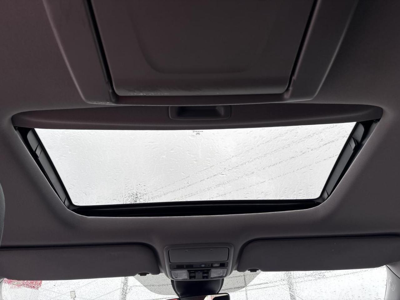 2024 Honda Odyssey Touring Honda Certified 7YR/160K Warranty Photo