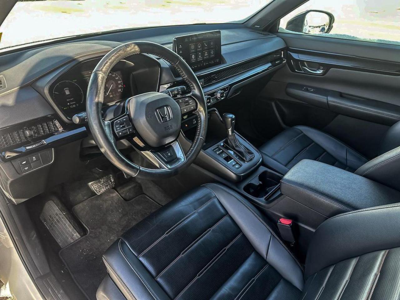 2023 Honda CR-V Hybrid Touring Photo