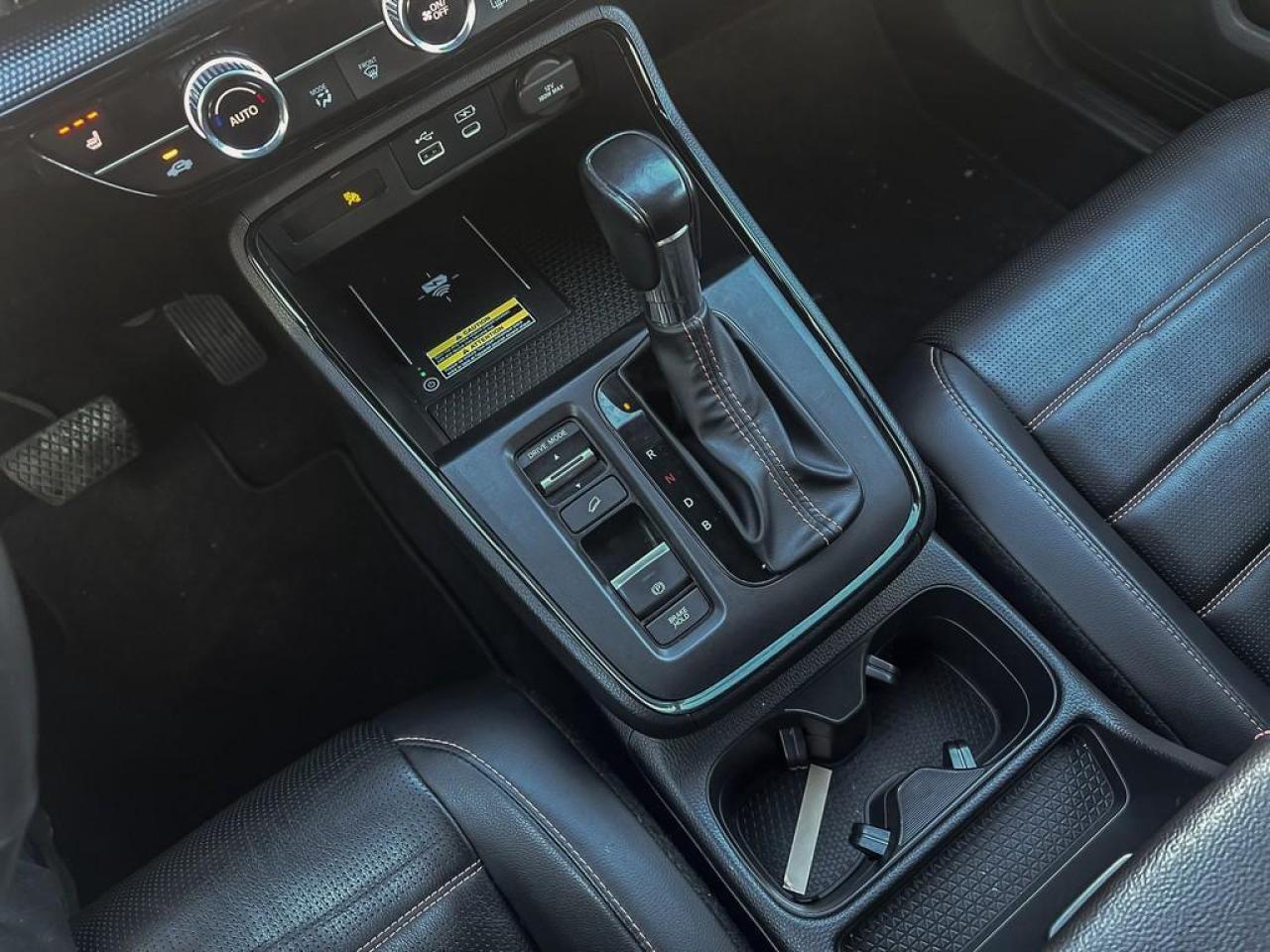 2023 Honda CR-V Hybrid Touring Photo