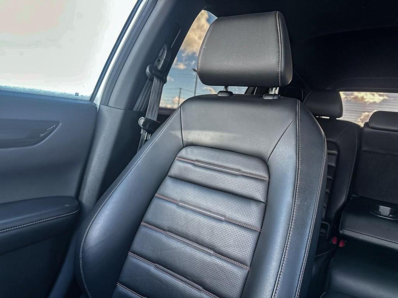 2023 Honda CR-V Hybrid Touring Photo