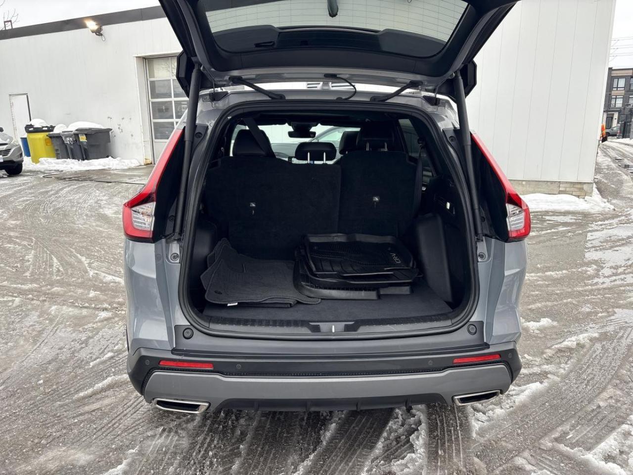 2025 Honda CR-V Hybrid Touring Photo