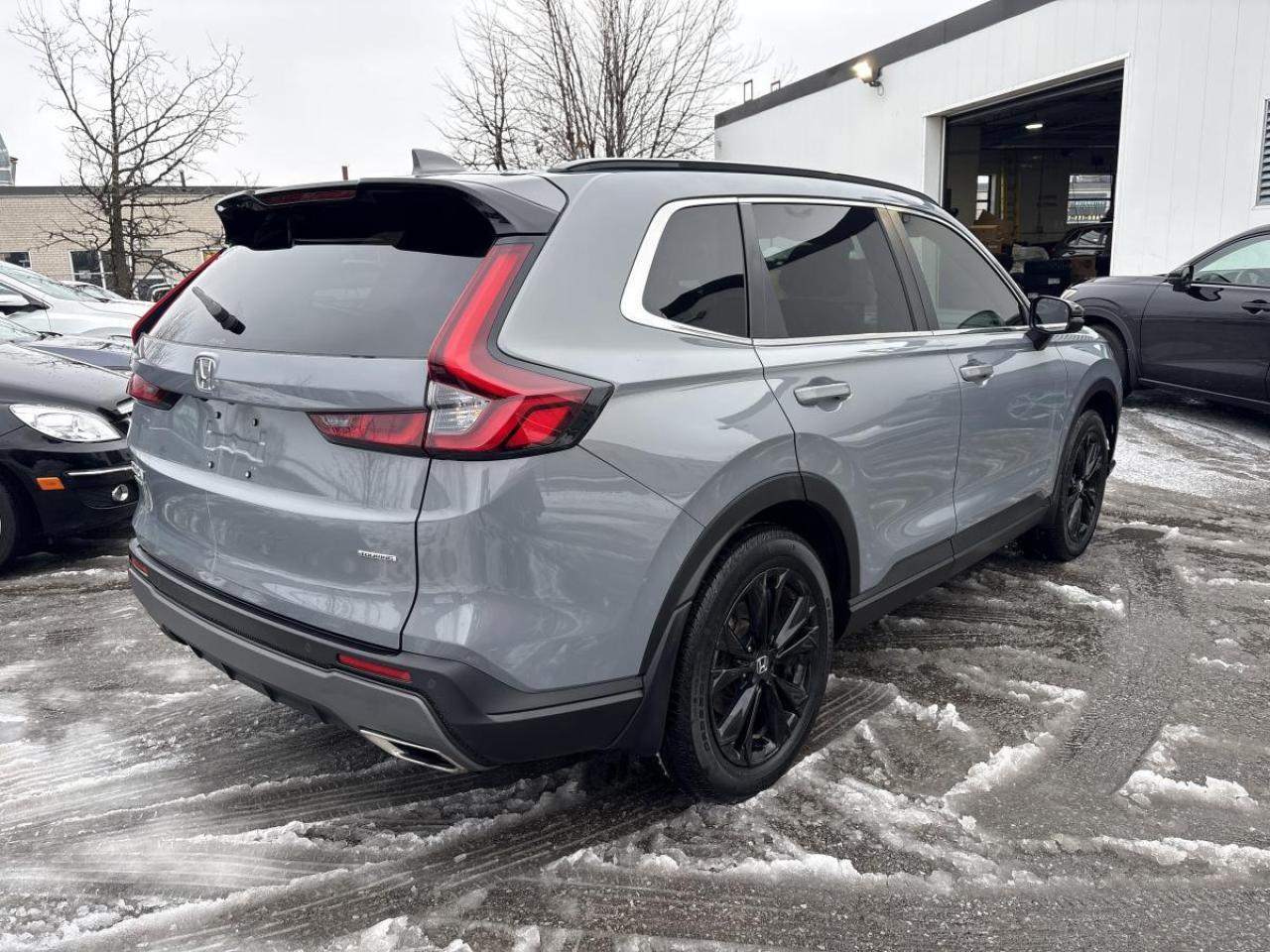 2025 Honda CR-V Hybrid Touring Photo